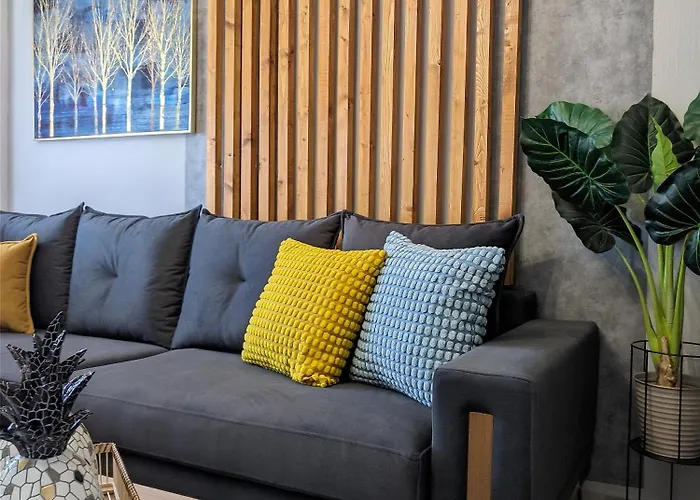 Pietra Di Luna 2 Kriopigi