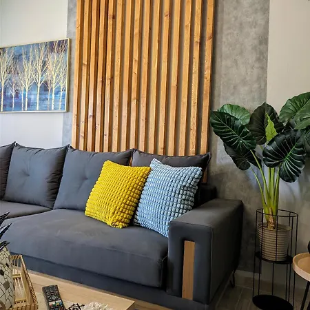 Pietra Di Luna 2 Daire Kriopigi