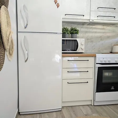 Pietra Di Luna 2 Daire Kriopigi